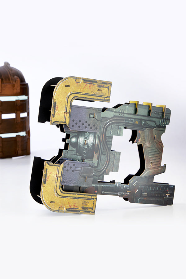 Dead Space Isaac Clarke Mask and Plasma Cutter Set