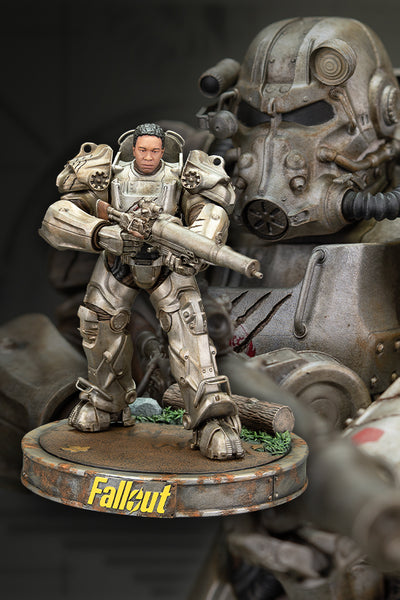 Fallout Maximus Figure - Dark Horse – Final Boss Bundle