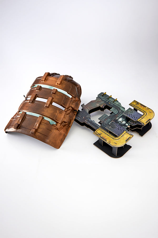 Dead Space Isaac Clarke Mask and Plasma Cutter Set
