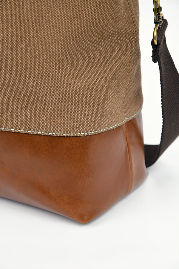 Tomb Raider Adventure Tote Bag